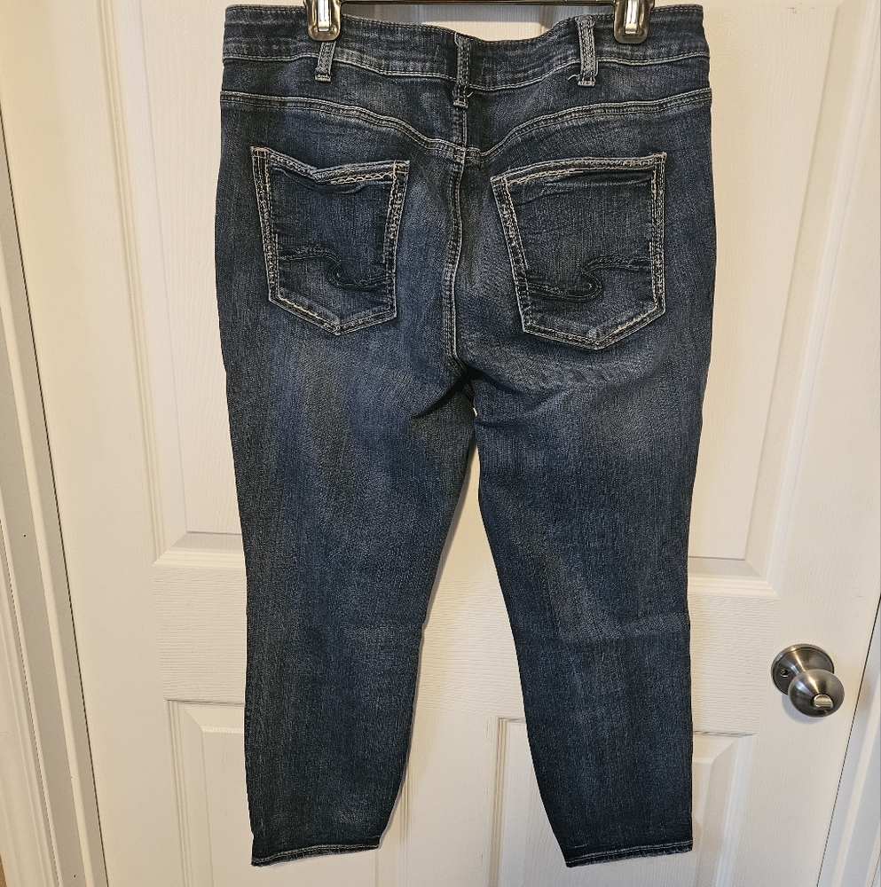 Cropped Skinny Jeans - Picture 2 of 8